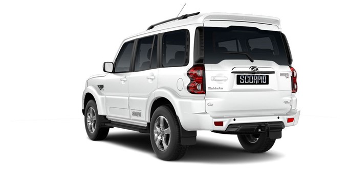 2017-mahindra-scorpio-exterior-2